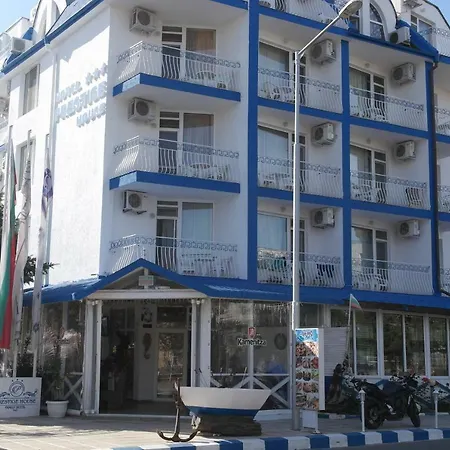 Prestige House 阳光海滩