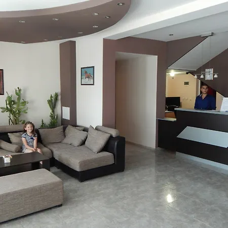 酒店 Prestige House 阳光海滩